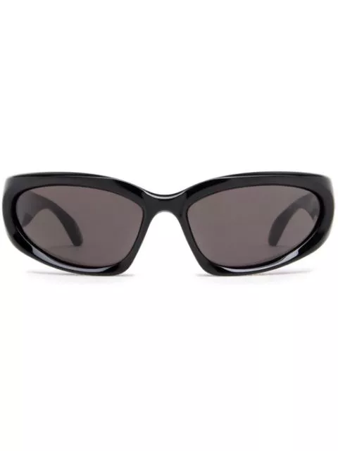 Balenciaga Eyewear logo-plaque sunglasses Women 0113